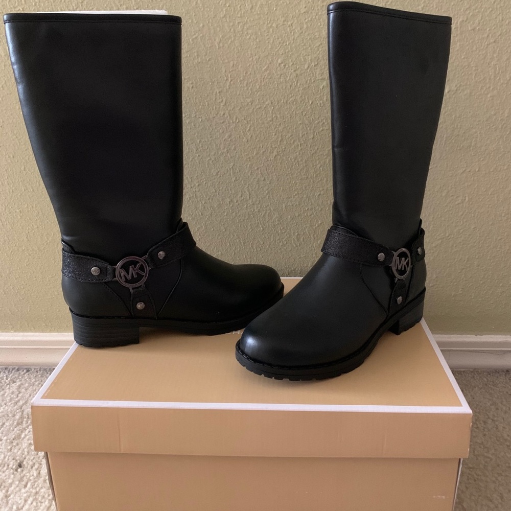 MK Girl Boots